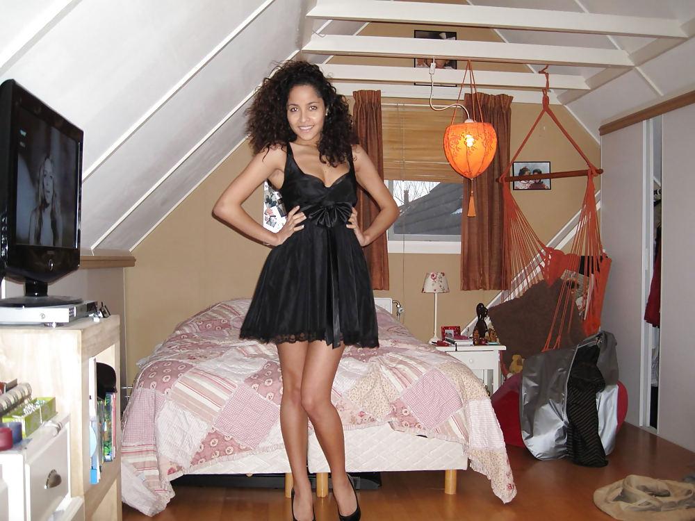 25P Hot Amateur Ebony Teen