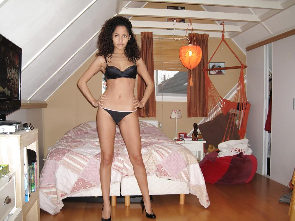 25P Hot Amateur Ebony Teen