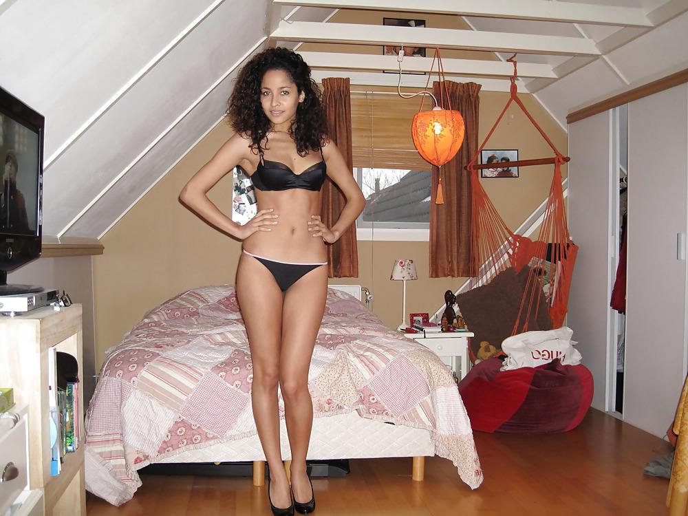 25P Hot Amateur Ebony Teen