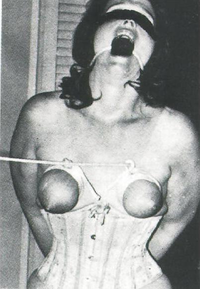 16P Vintage bondage games