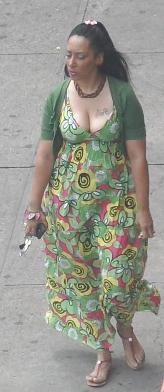 10P Harlem Girls in the Heat 208 new York - Aztec Boobs?