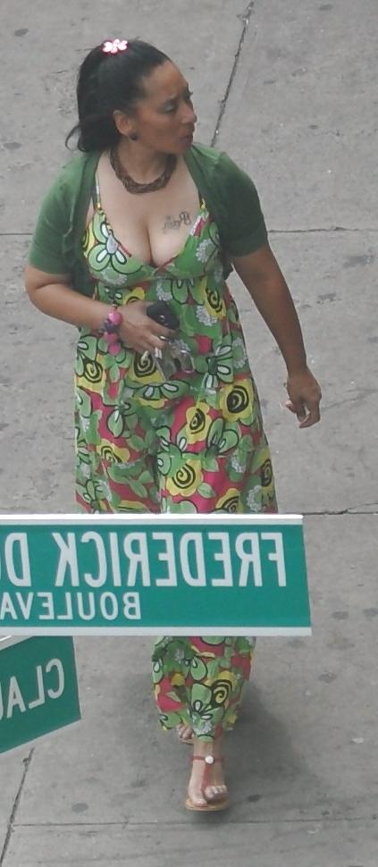 10P Harlem Girls in the Heat 208 new York - Aztec Boobs?