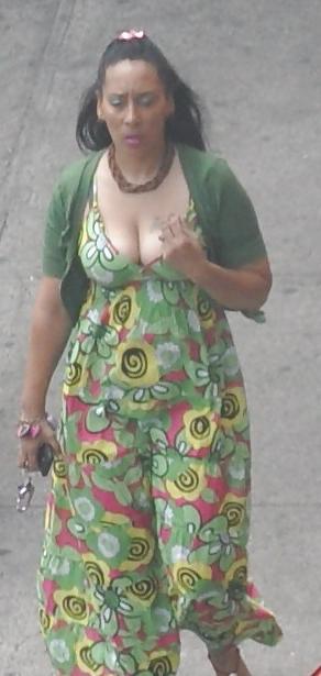 10P Harlem Girls in the Heat 208 new York - Aztec Boobs?