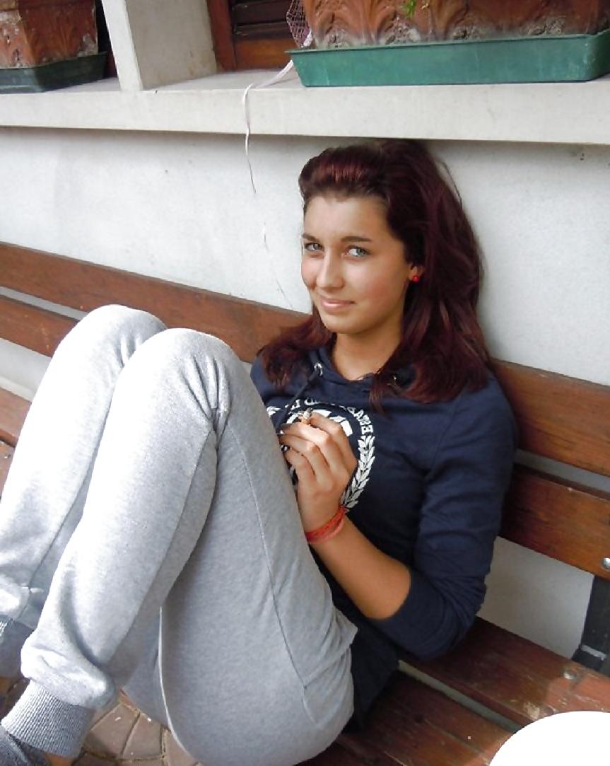 17P Michela,segaiola in cambio di ricariche telefoniche