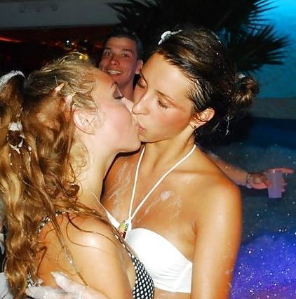 25P Exposed:  Naked Spring Break Fun
