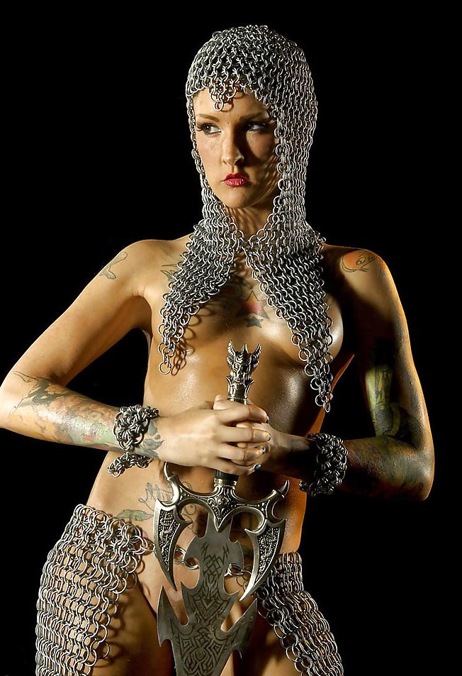 25P Medieval Babes
