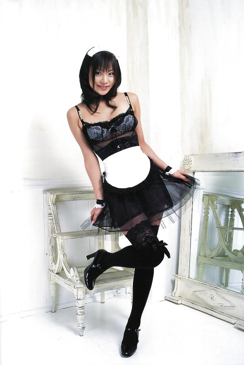 19P Very sexy maid