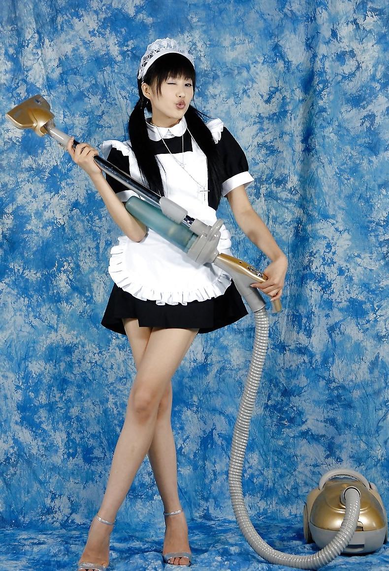 19P Very sexy maid