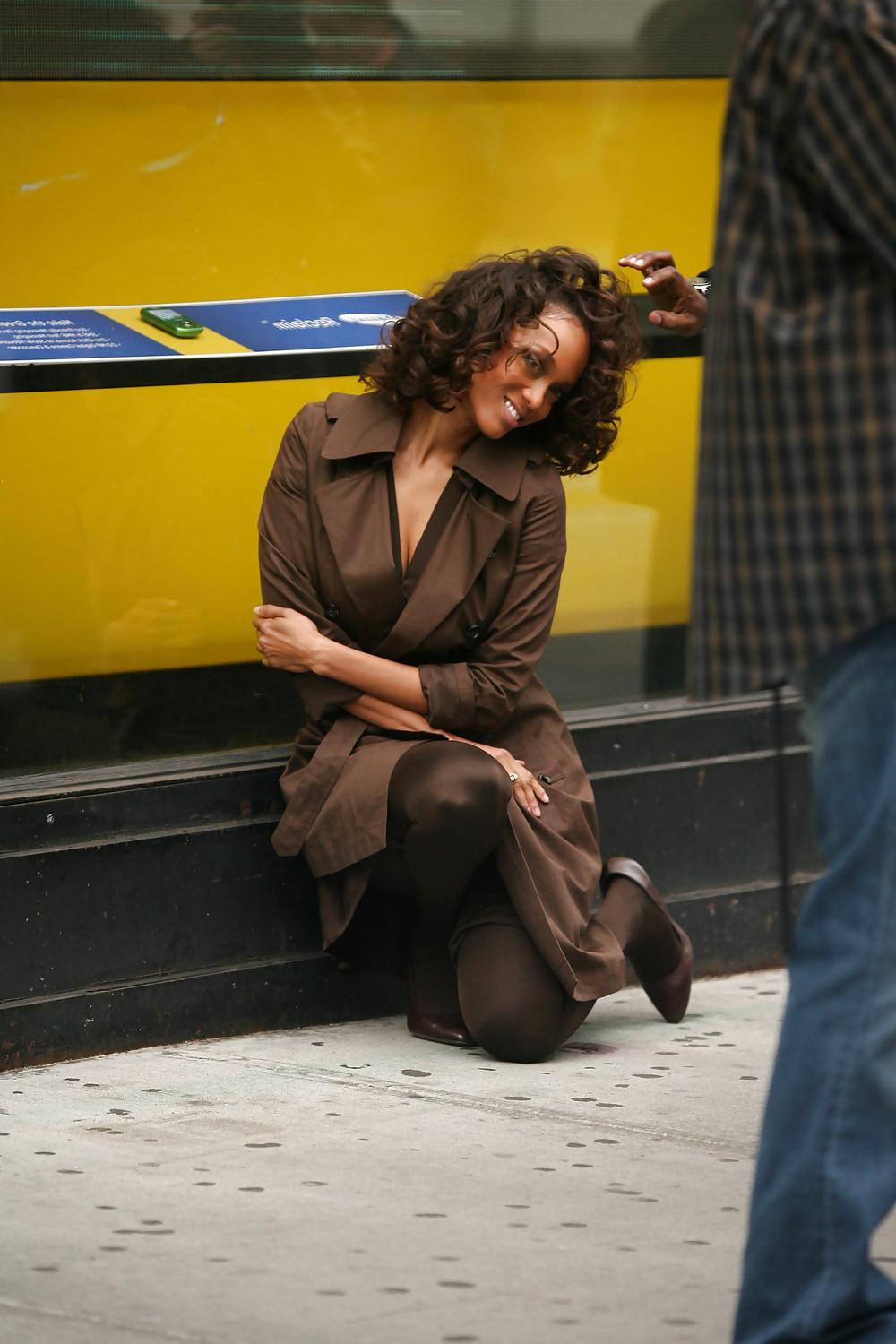 25P Tyra Banks on a Photoshoot in New York City