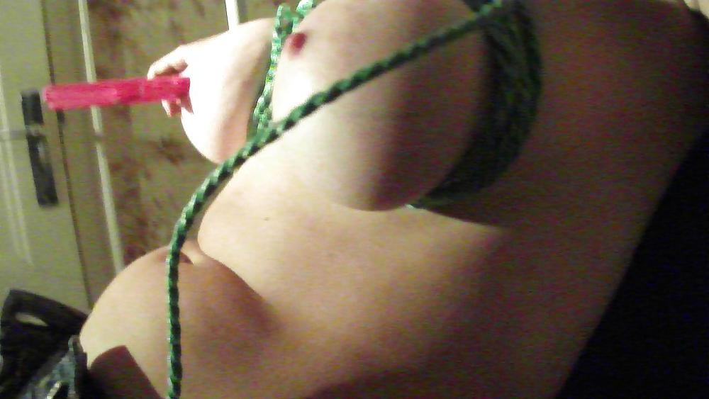 25P Boobs bondage