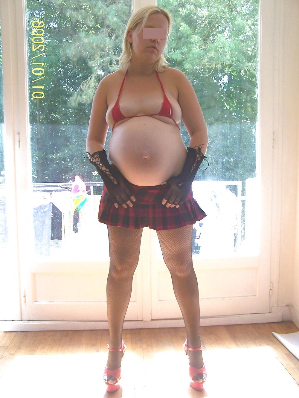 18P Amateur pregnant wife