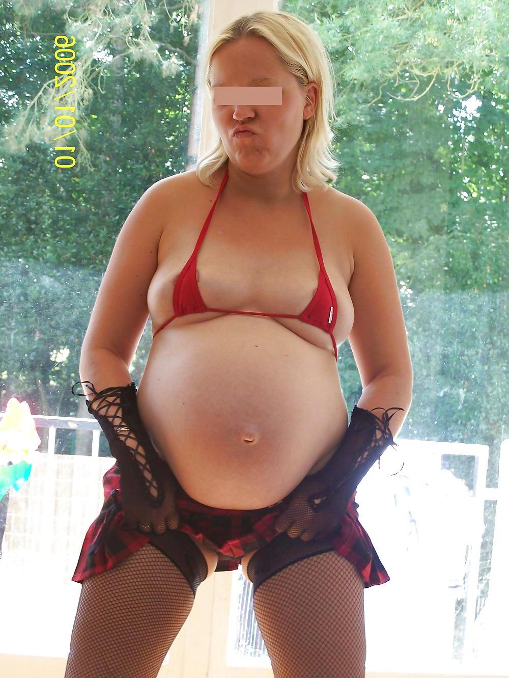 18P Amateur pregnant wife