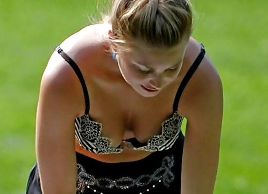 25P Celebs Flashing Theirs Best Asses