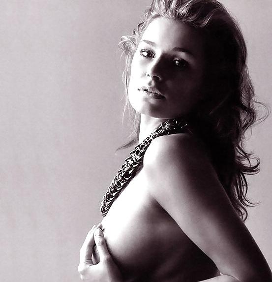 25P Beautiful Monochrome Babes by TROC
