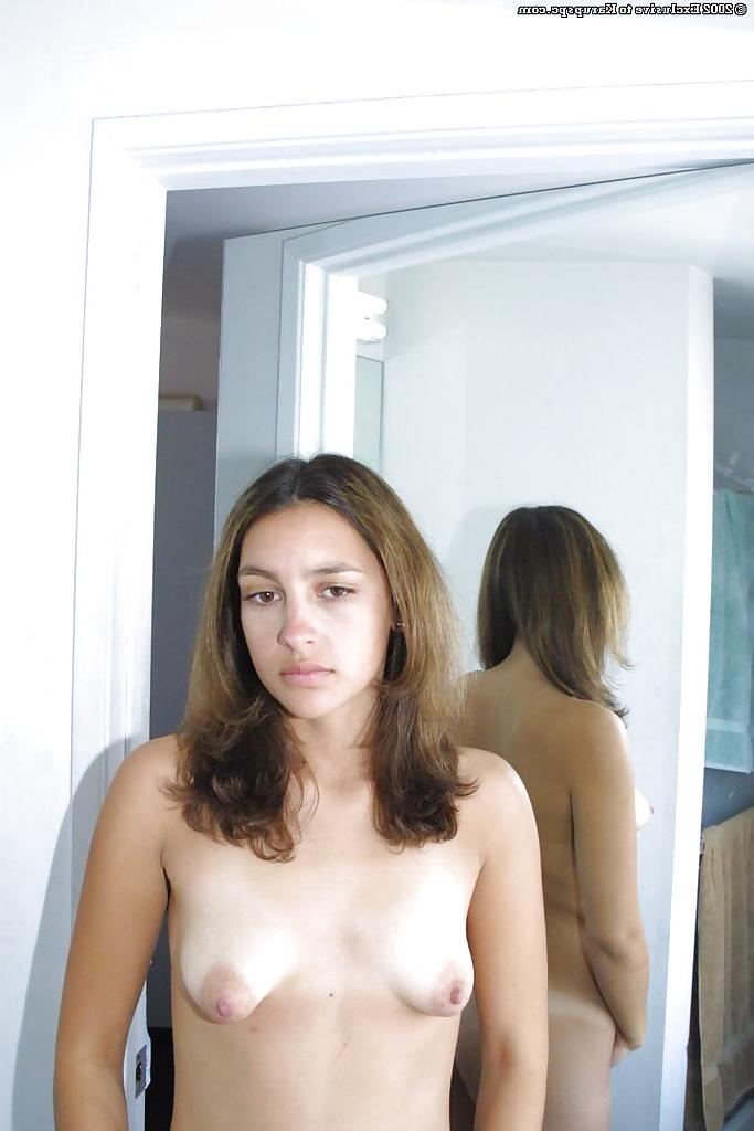 16P Filthy brunette amateur Buffy spreading her wet tight pussy naked