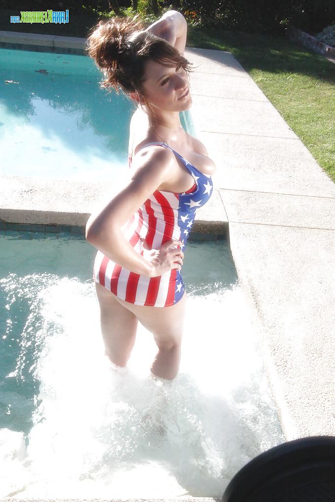 16P Pornstar in American flag-themed swimming suit Lana Kendrick has fun in pool