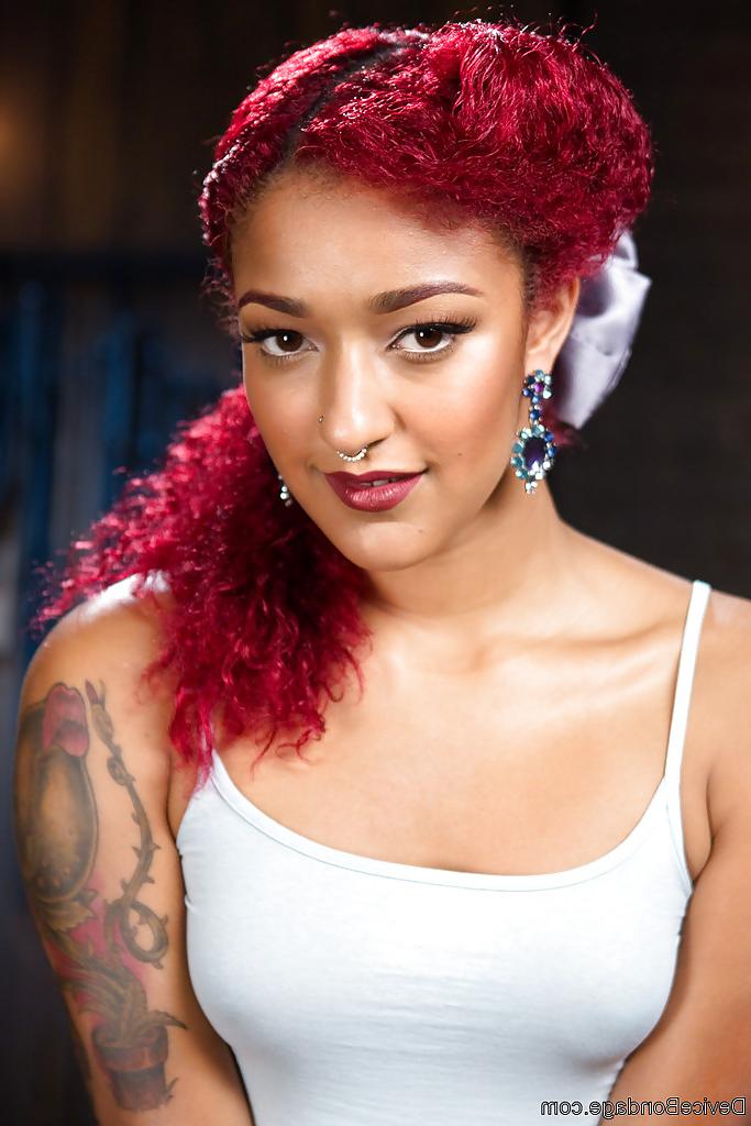 16P Ebony fetish babe Daisy Ducati has pussy vibrated until forced to pee