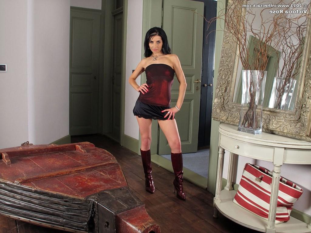15P Long legged Victoria Rose in boots bares tiny tits & spreads bald twat wide