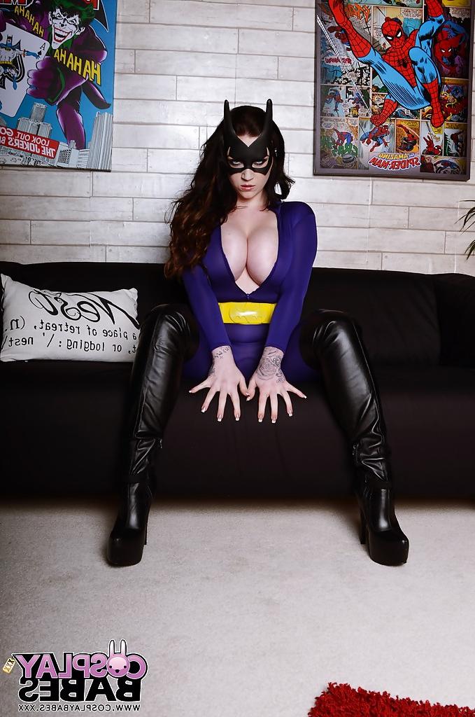 16P Buxom cosplay babe Harmony Reigns flashing nice melons and tattoos
