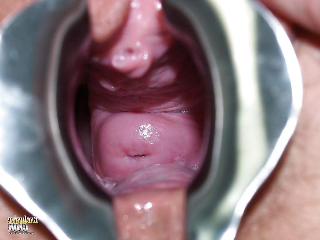 16P Big tit blonde gets fingered by gyno doctor and spread her twat