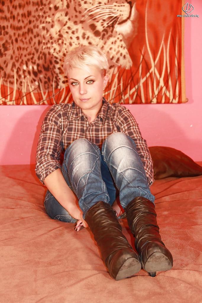 16P Awesome short haired blonde girl Marlene is a foot fetish babe