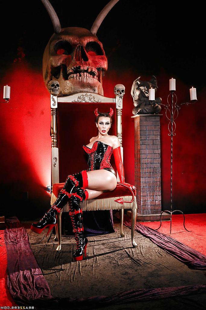 16P Kinky cosplay model Rachel Starr modeling naughty latex uniform and boots