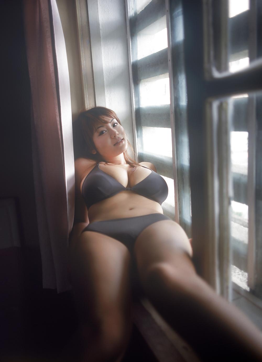25P Japanese Bikini Babes-Yoko Matsugane (3)
