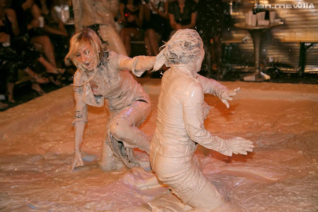 16P Seductive european fetish lady Tatiana Milovani is into messy catfight