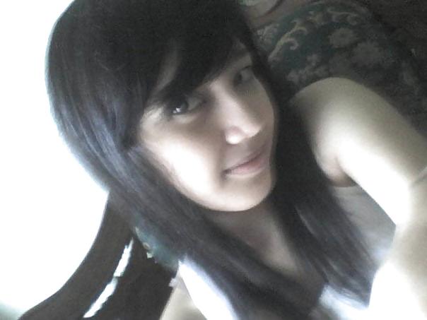 18P Indonesian Girl