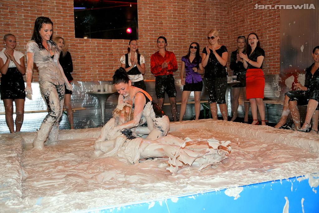 16P Arousing european fashionistas make some messy catfight action