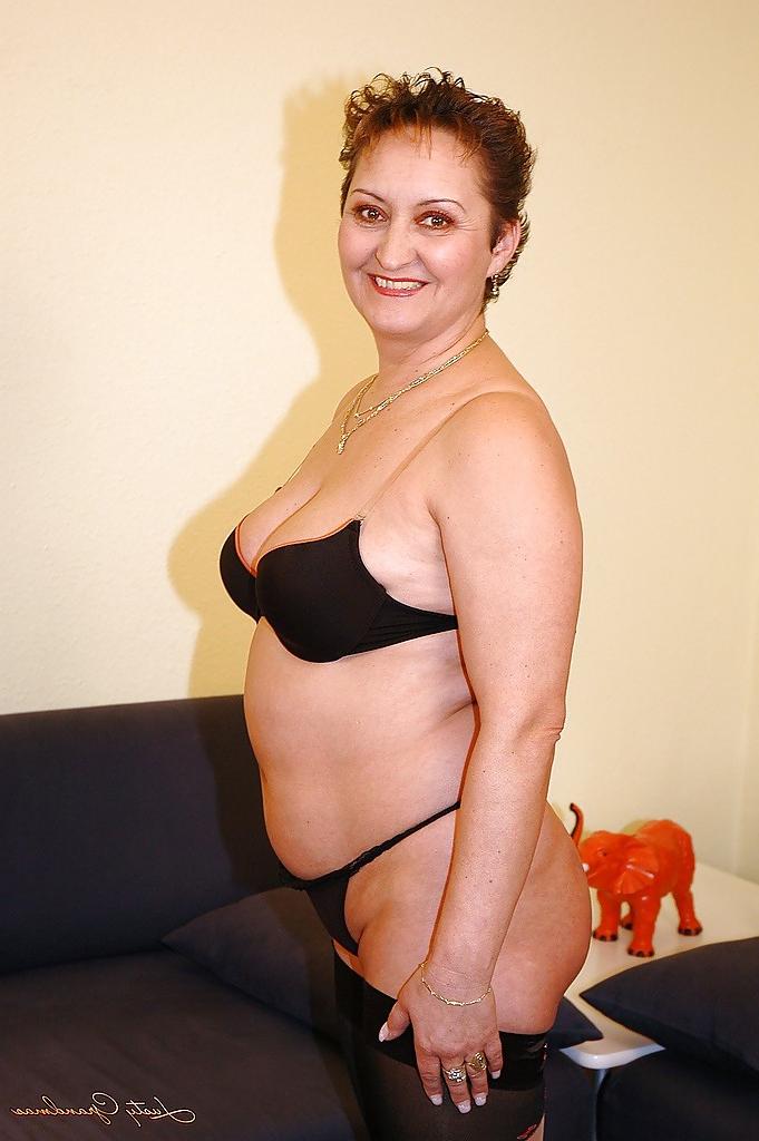 15P Fatty granny with big tits spreads her wet cunt horny for sex