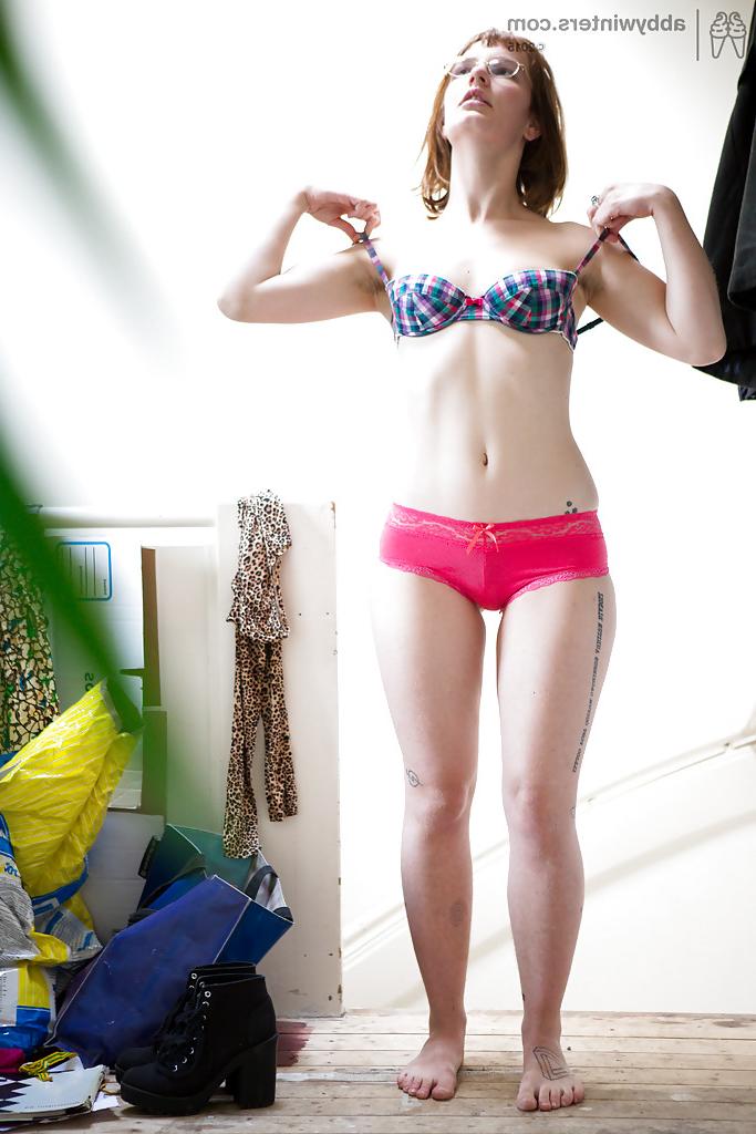 16P Hairy redhead amateur Yara putting on some clothes after masturbating