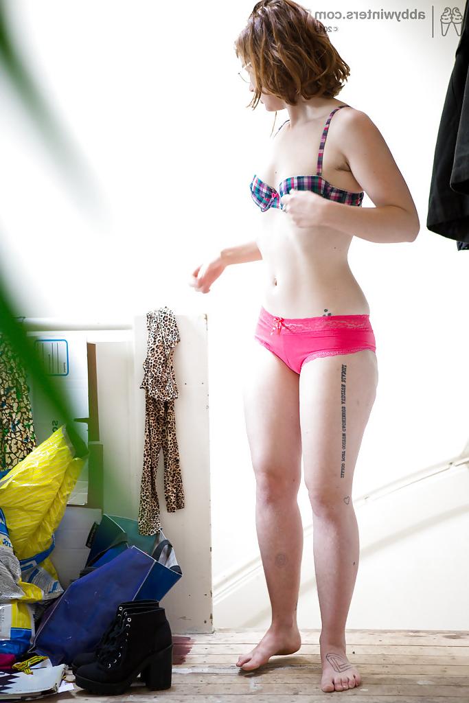 16P Hairy redhead amateur Yara putting on some clothes after masturbating