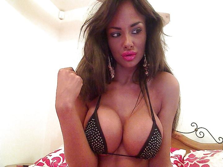 25P Big Tit MILFs Mix  