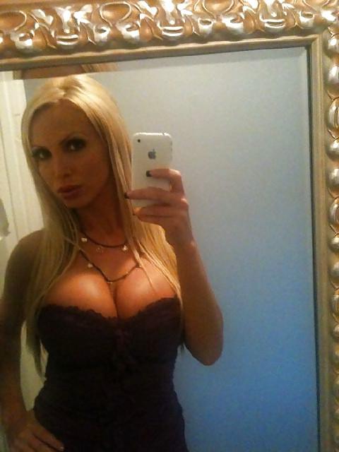 25P Big Tit MILFs Mix  
