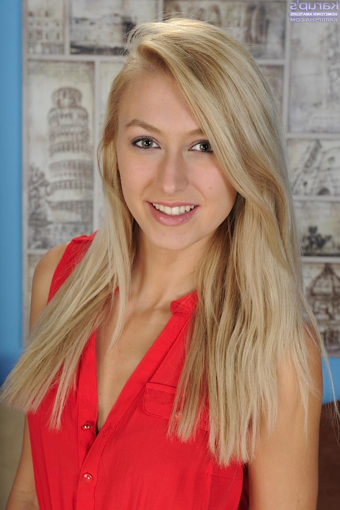 16P Barely legal blonde Alexa Grace undressing for spreading of smooth pussy