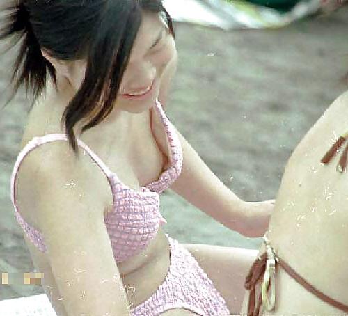 15P Voyeur sexy tits