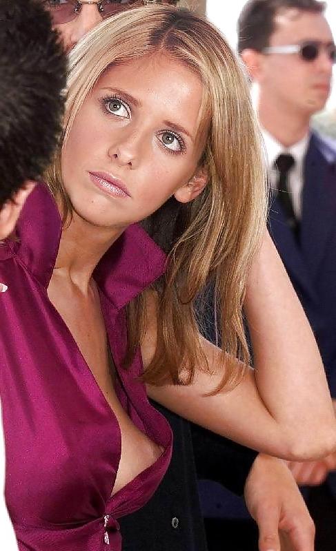 15P Voyeur sexy tits