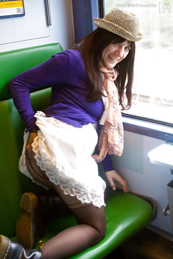16P Mature woman Samantha Jane spreading her pussy in public spaces