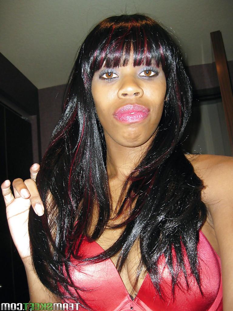 12P Ebony teen Queen V presents hot collection of self shot scenes