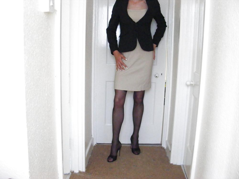 25P More High heels, a big cock and a dildo