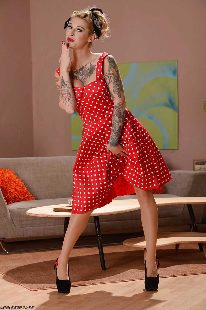 16P Blonde babe Kleio Valentien removes summer dress to expose tattoos