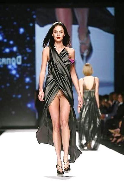 25P Fashion Models Tits+Pussy+Ass Erotica By twistedworlds