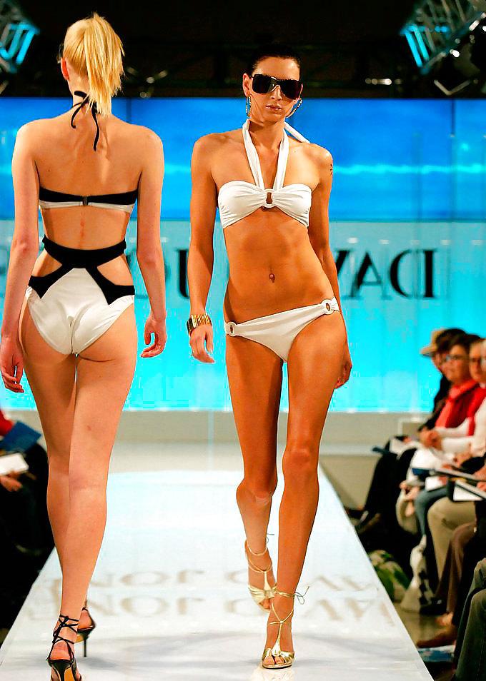 25P Fashion Models Tits+Pussy+Ass Erotica By twistedworlds