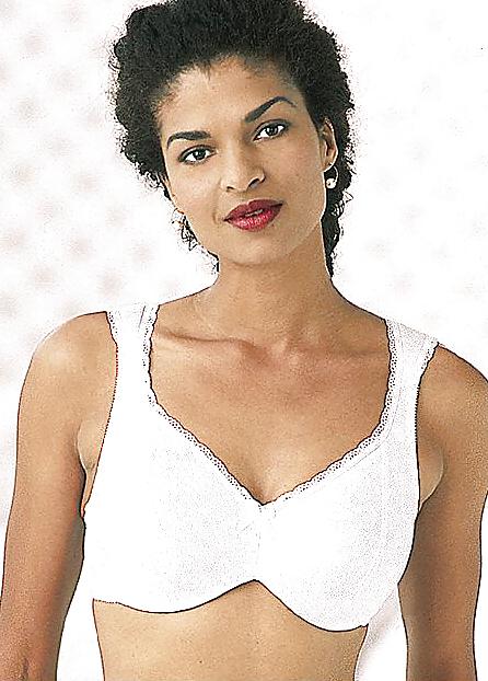 25P Just Bras, no nudes!