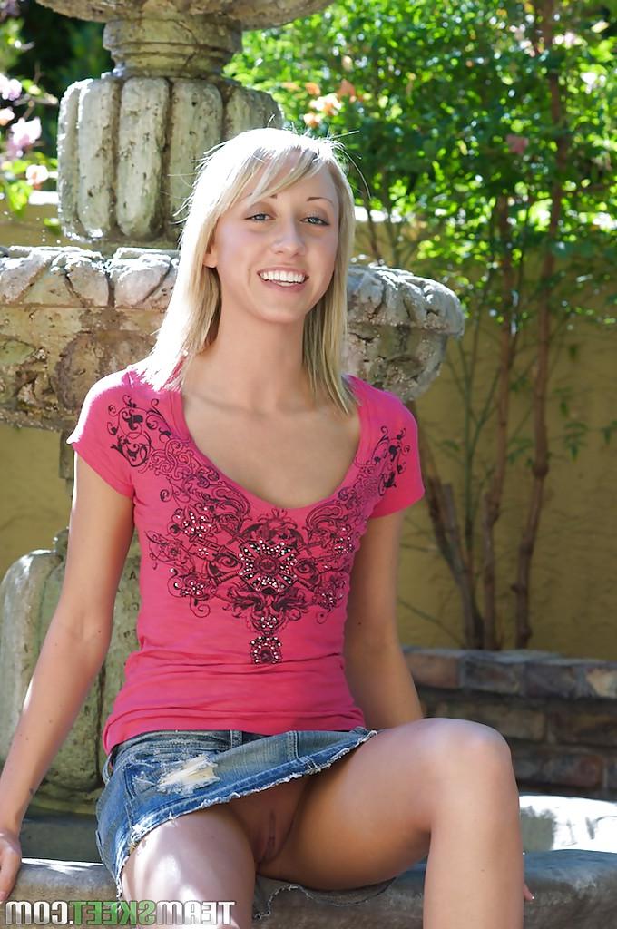 16P Smiley teenage blonde flashing her small tits and tempting fanny