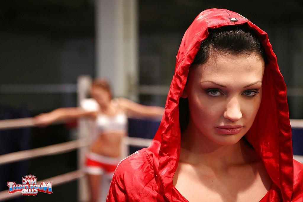 16P Stunning knockouts have a rough catfight ending up with pussy licking action