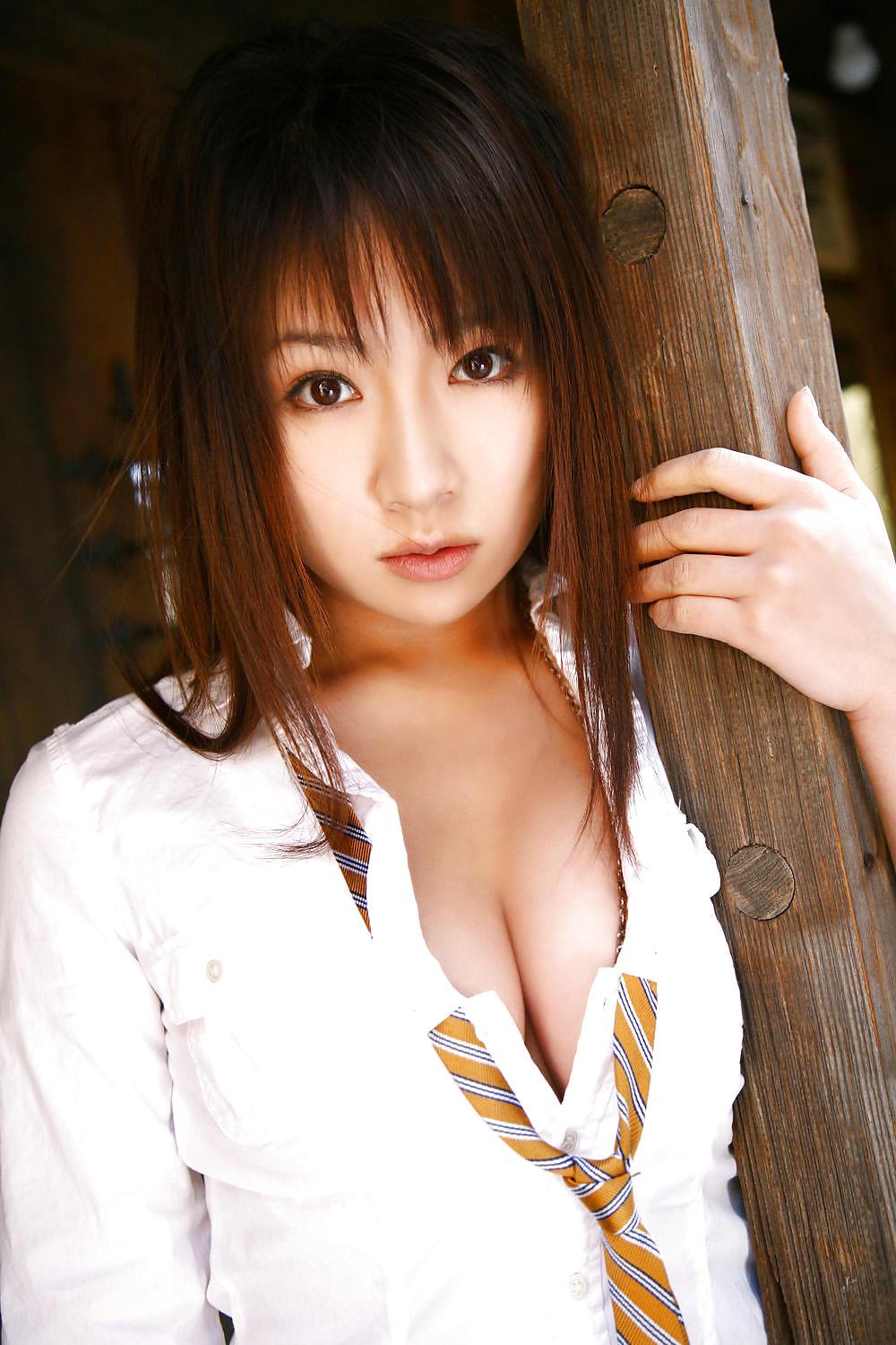17P Japanese Bikini Babes-Yuzuki Aikawa