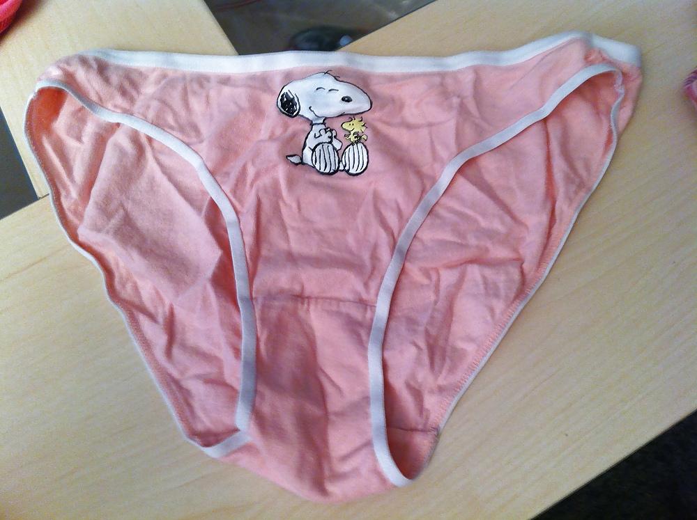 25P Panties come and sperm