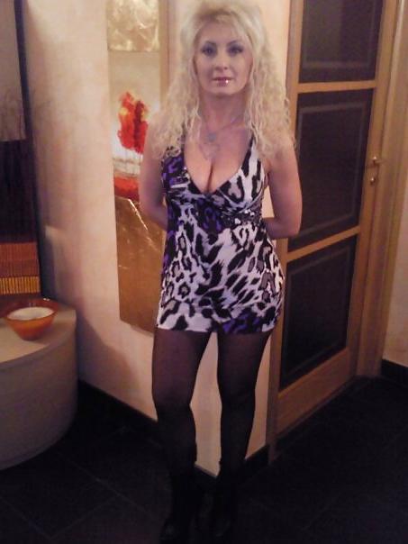 19P Blonde Milf Slut, miniskirt and ass